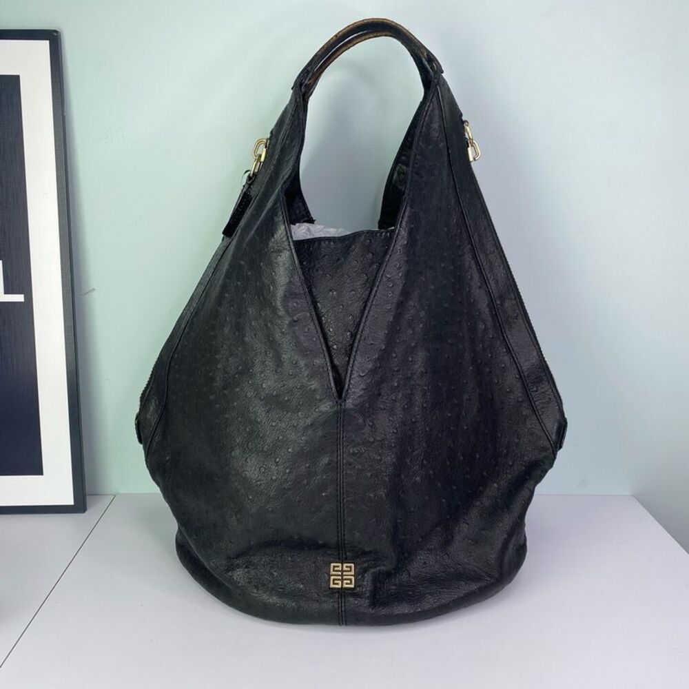 Givenchy Women Pre-Loved Bag Very Good Condition